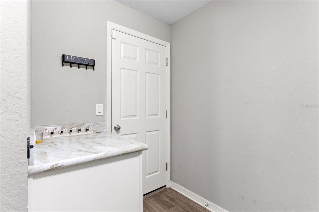 For Sale: $317,000 (3 beds, 2 baths, 1423 Square Feet)