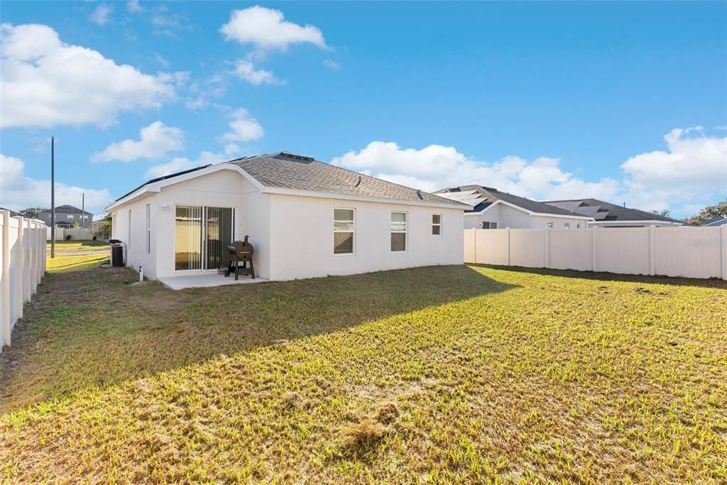 For Sale: $317,000 (3 beds, 2 baths, 1423 Square Feet)