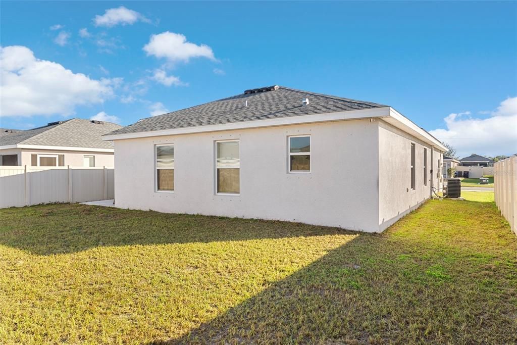 For Sale: $317,000 (3 beds, 2 baths, 1423 Square Feet)