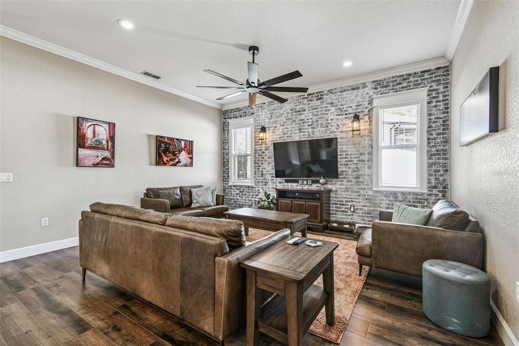 На продажу: $519,000 (4 спален, 2 ванн, 2253 Квадратных фут)