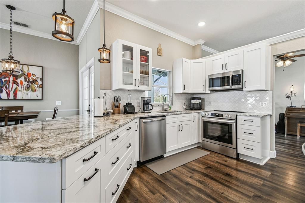 На продажу: $519,000 (4 спален, 2 ванн, 2253 Квадратных фут)