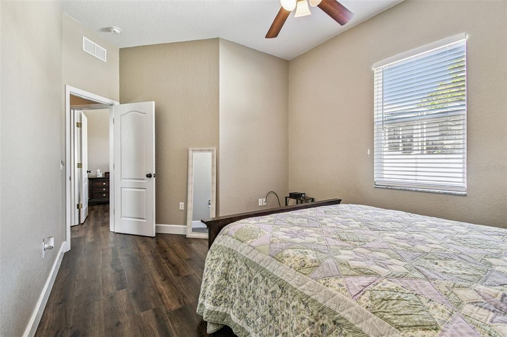 На продажу: $519,000 (4 спален, 2 ванн, 2253 Квадратных фут)