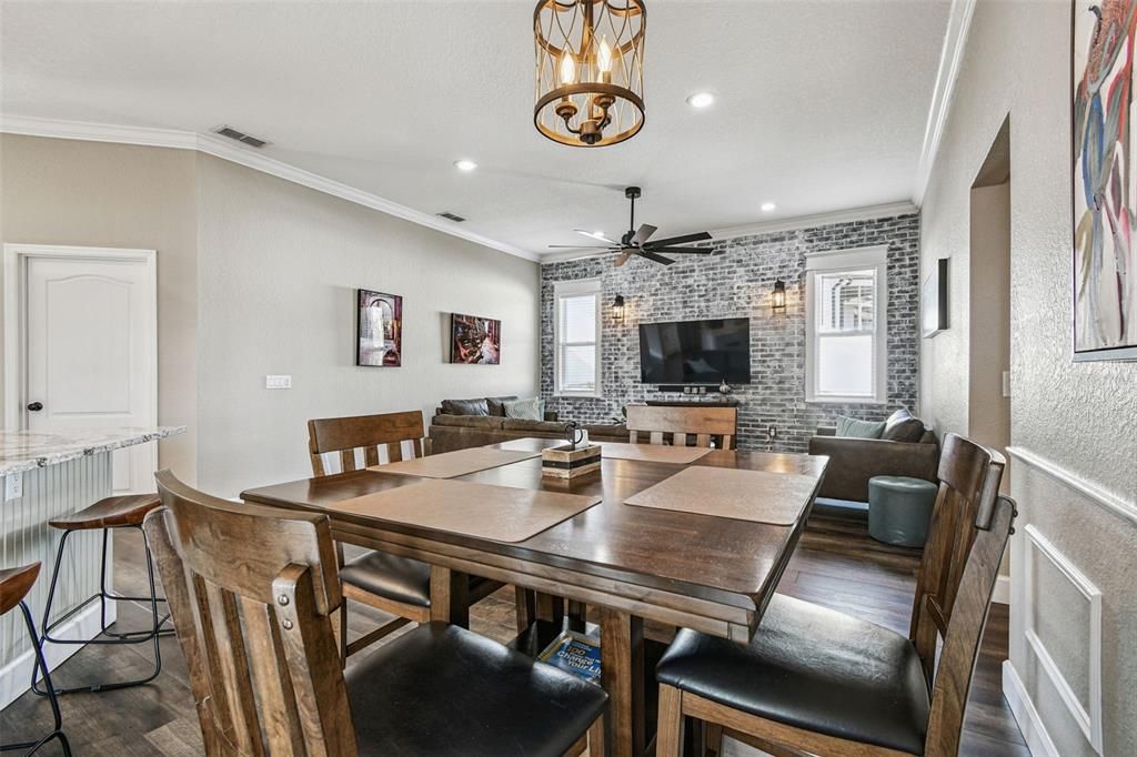 На продажу: $519,000 (4 спален, 2 ванн, 2253 Квадратных фут)