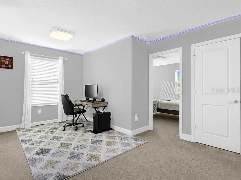 En Renta: $3,400 (5 camas, 3 baños, 3033 Pies cuadrados)