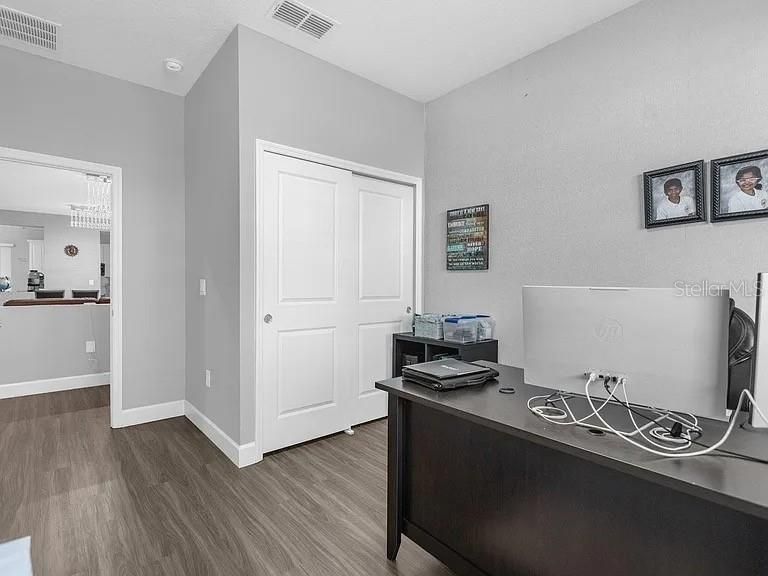 En Renta: $3,400 (5 camas, 3 baños, 3033 Pies cuadrados)