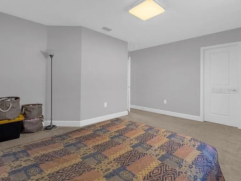 En Renta: $3,400 (5 camas, 3 baños, 3033 Pies cuadrados)