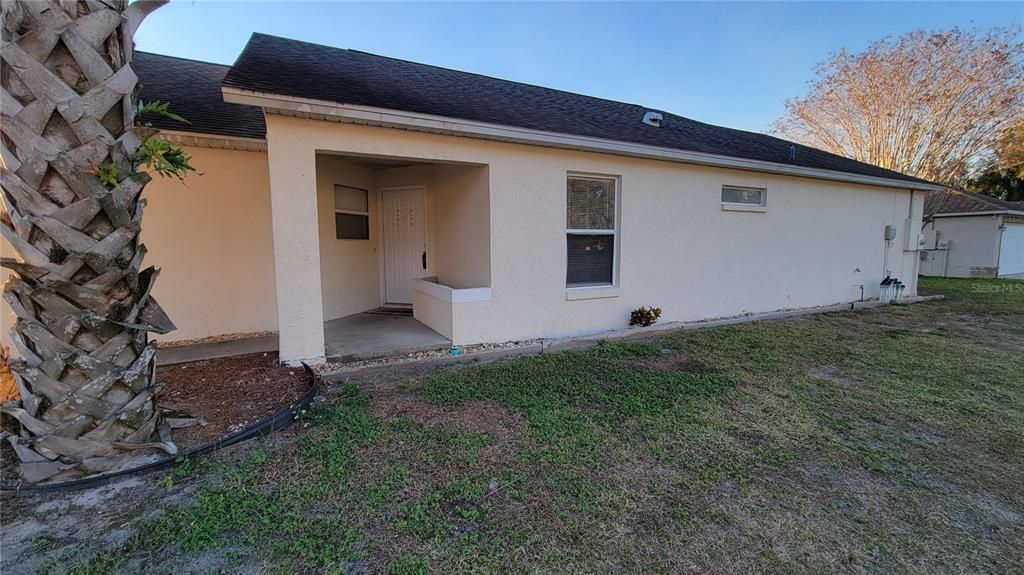 На продажу: $394,800 (4 спален, 2 ванн, 1522 Квадратных фут)