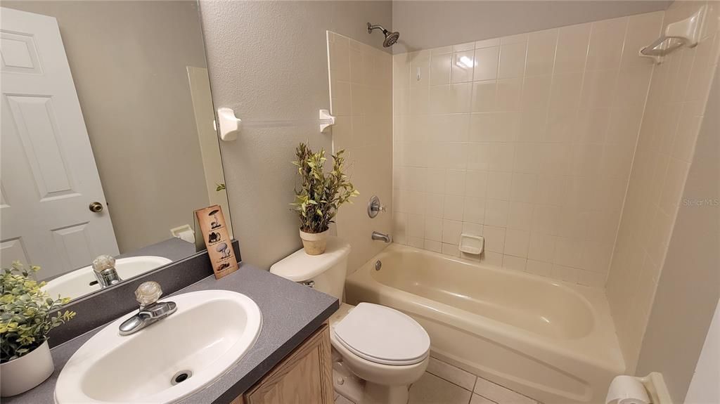 На продажу: $394,800 (4 спален, 2 ванн, 1522 Квадратных фут)