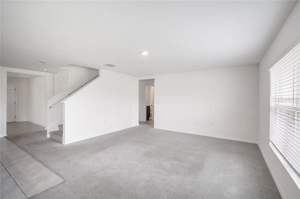 For Rent: $2,299 (5 beds, 3 baths, 2605 Square Feet)