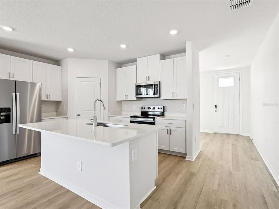 En Venta: $442,420 (4 camas, 2 baños, 2503 Pies cuadrados)