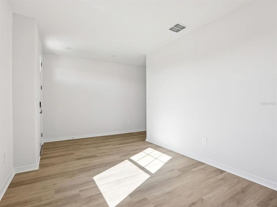 En Venta: $442,420 (4 camas, 2 baños, 2503 Pies cuadrados)