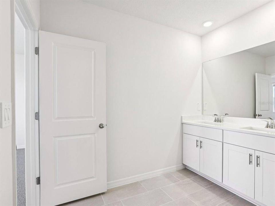 En Venta: $442,420 (4 camas, 2 baños, 2503 Pies cuadrados)