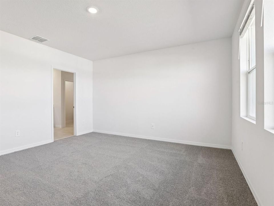 En Venta: $442,420 (4 camas, 2 baños, 2503 Pies cuadrados)