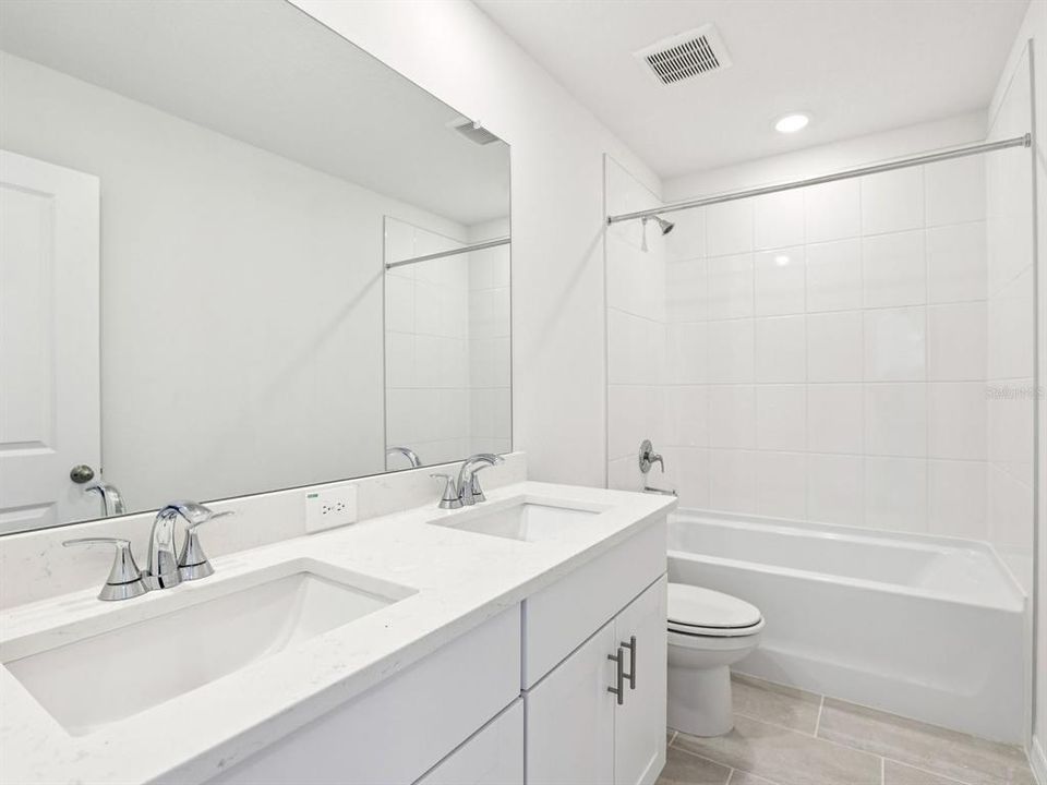 En Venta: $442,420 (4 camas, 2 baños, 2503 Pies cuadrados)