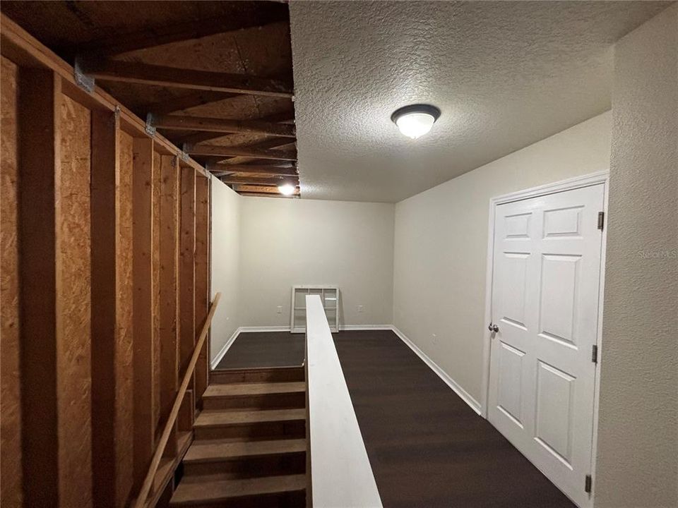 For Sale: $599,900 (2 beds, 2 baths, 800 Square Feet)