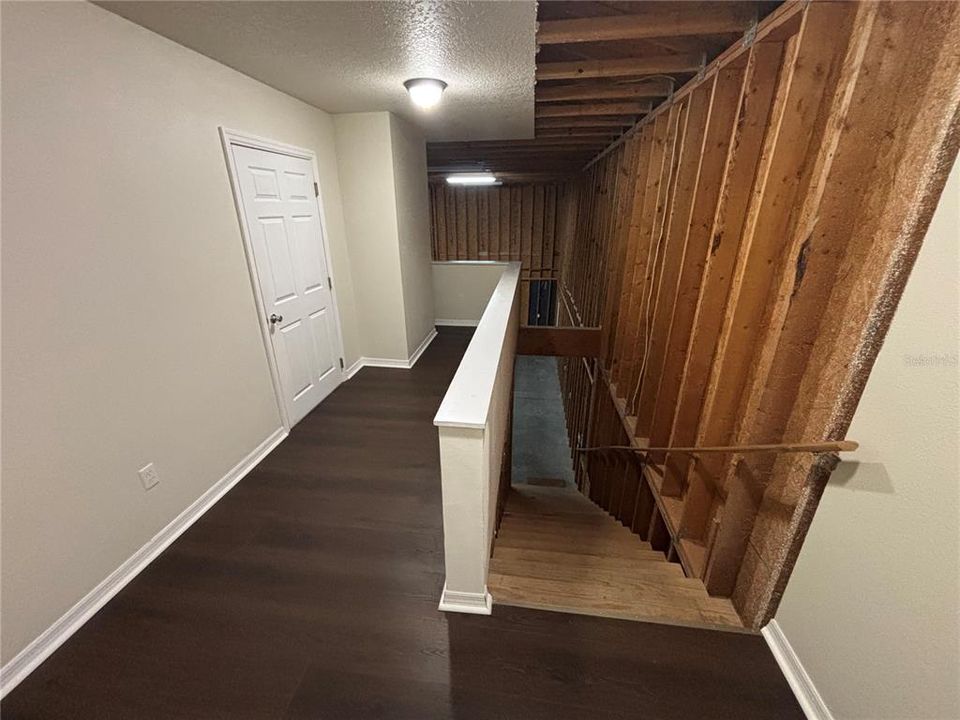 For Sale: $599,900 (2 beds, 2 baths, 800 Square Feet)