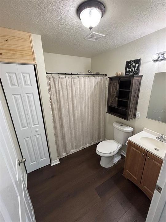 For Sale: $599,900 (2 beds, 2 baths, 800 Square Feet)