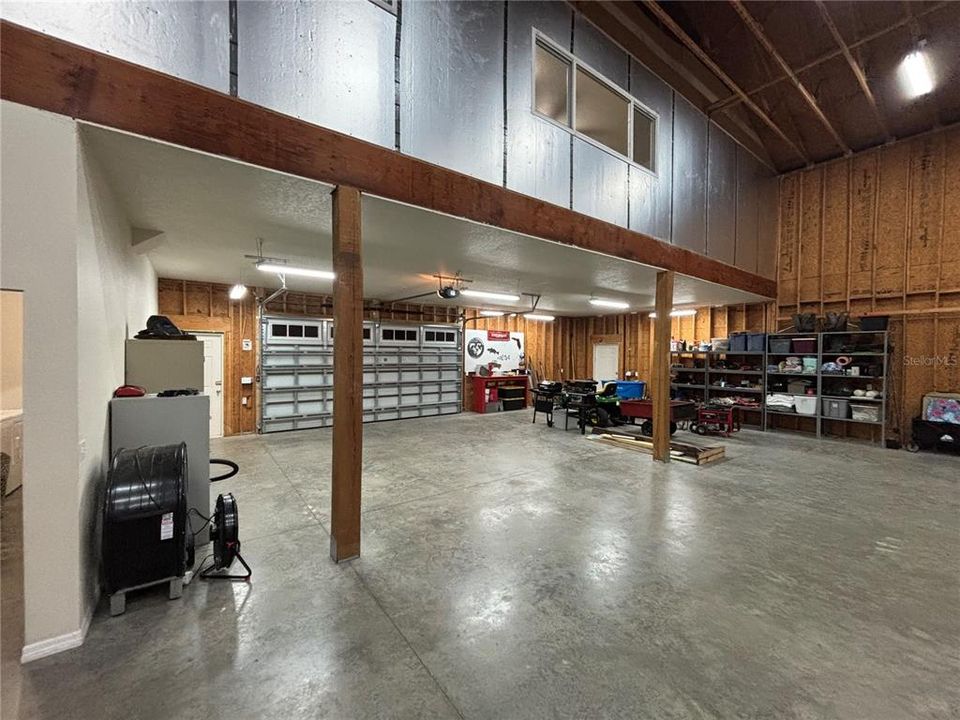 For Sale: $599,900 (2 beds, 2 baths, 800 Square Feet)