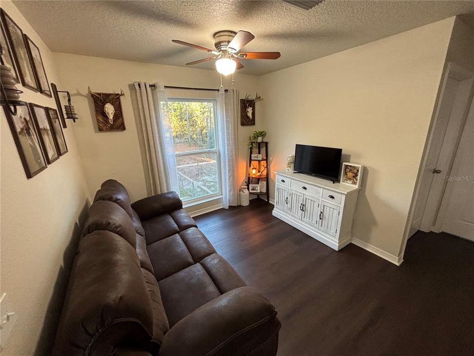 For Sale: $599,900 (2 beds, 2 baths, 800 Square Feet)