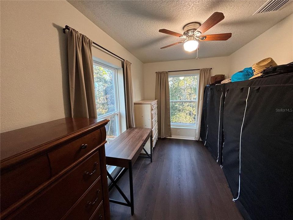 For Sale: $599,900 (2 beds, 2 baths, 800 Square Feet)