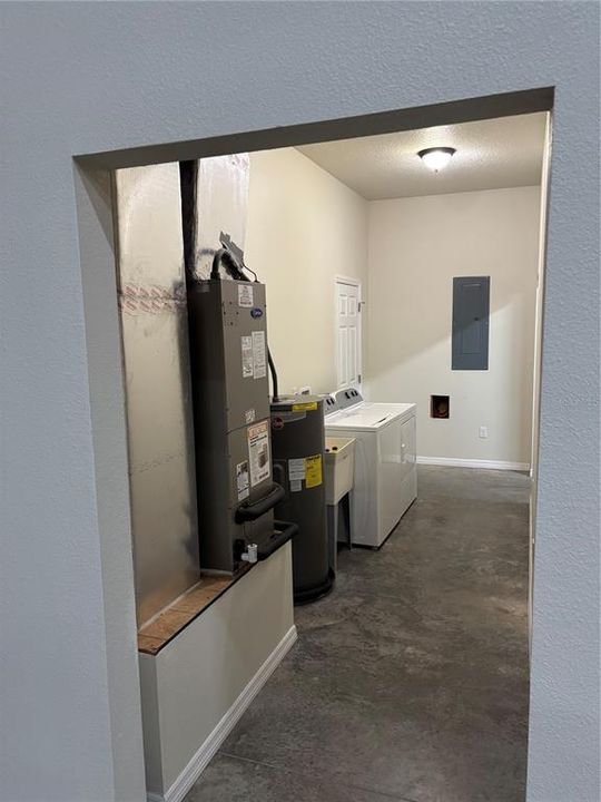 For Sale: $599,900 (2 beds, 2 baths, 800 Square Feet)