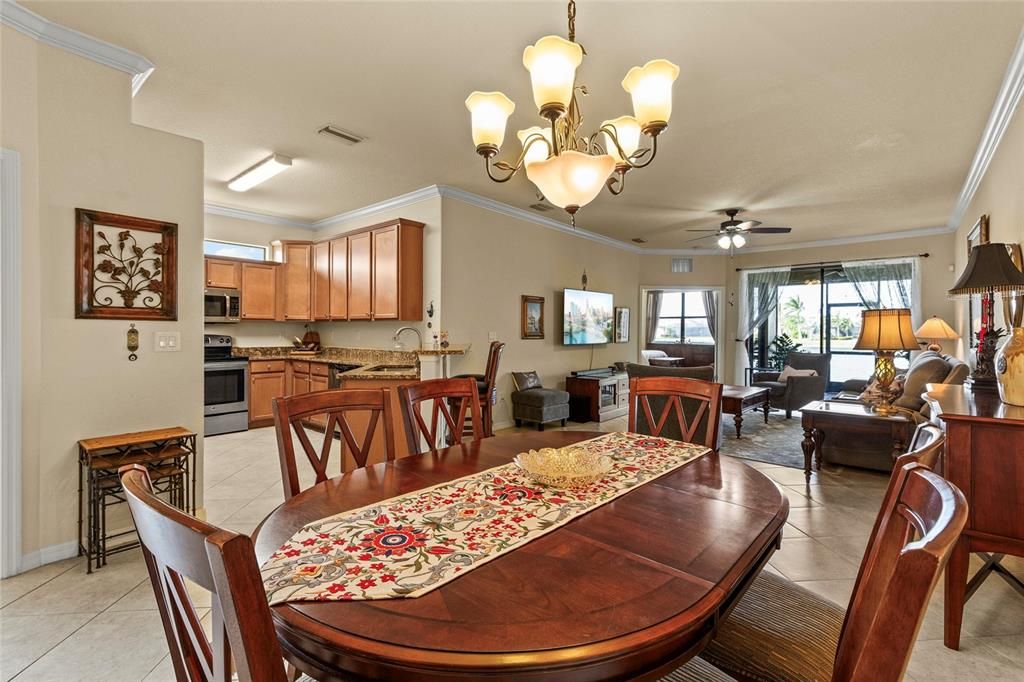 На продажу: $375,000 (2 спален, 2 ванн, 1525 Квадратных фут)