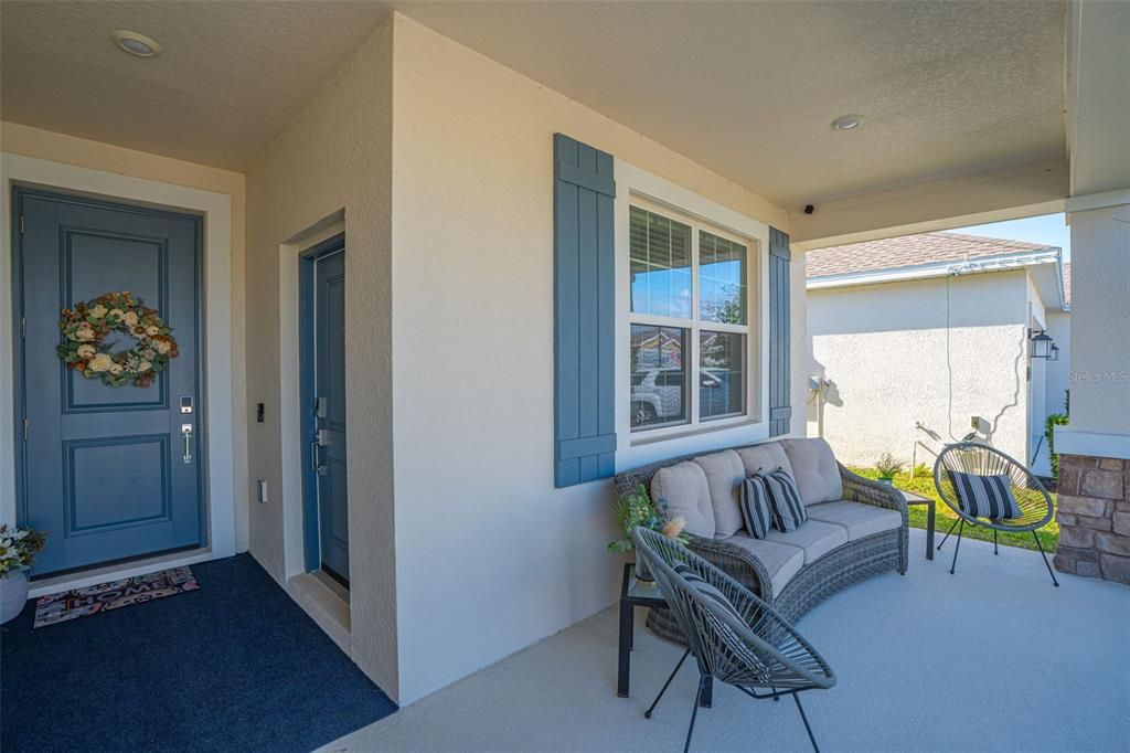 En Venta: $385,000 (4 camas, 3 baños, 2115 Pies cuadrados)