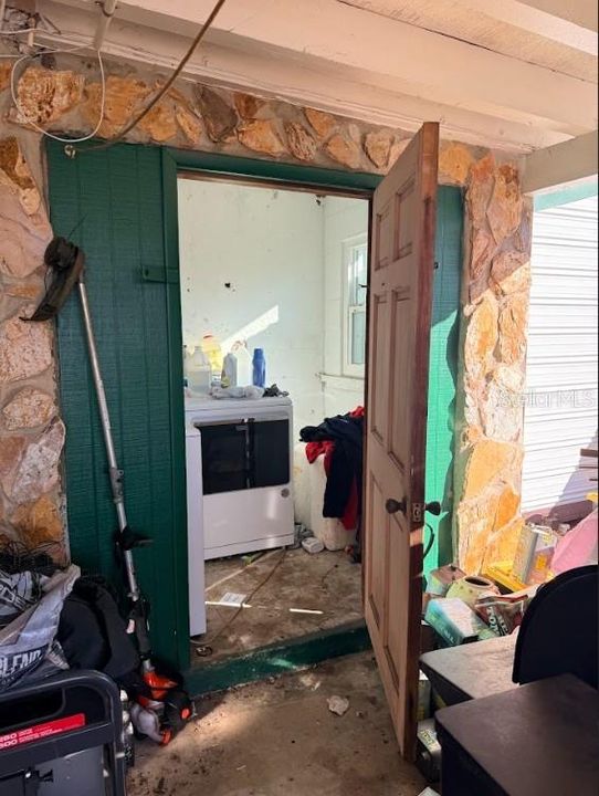 Под контрактом: $199,999 (3 спален, 2 ванн, 1403 Квадратных фут)