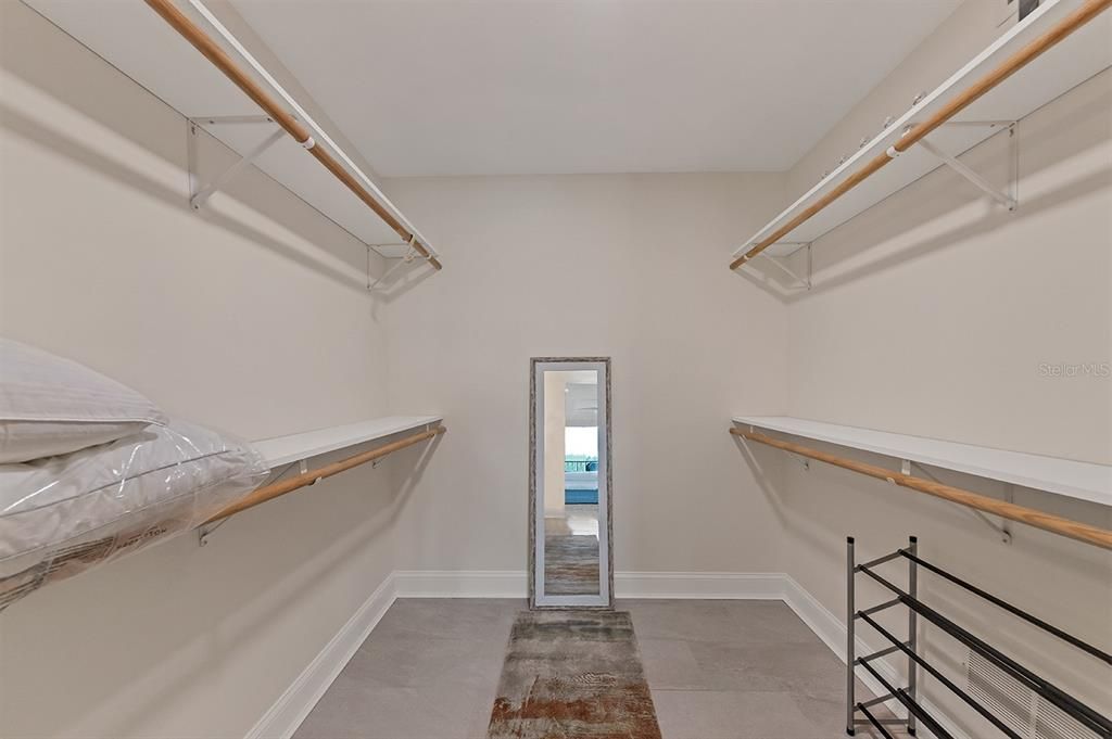 В аренду: $7,000 (2 спален, 2 ванн, 1380 Квадратных фут)