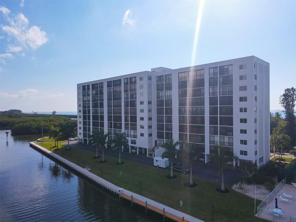 В аренду: $7,000 (2 спален, 2 ванн, 1380 Квадратных фут)