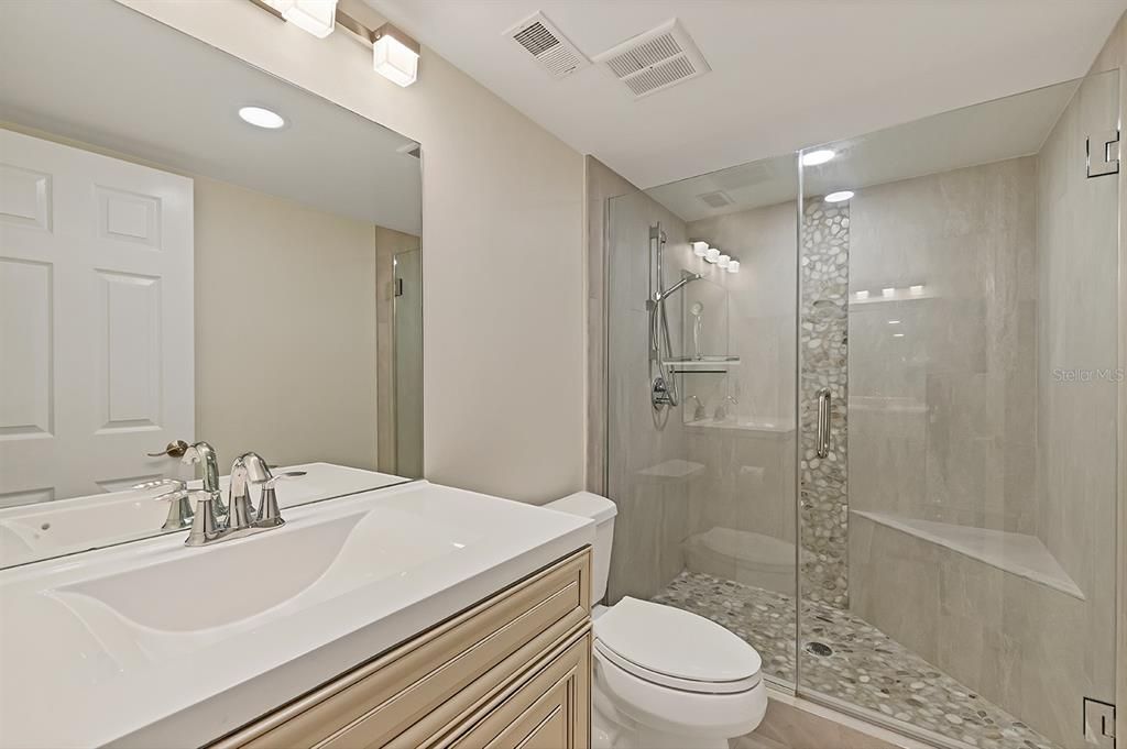 В аренду: $7,000 (2 спален, 2 ванн, 1380 Квадратных фут)