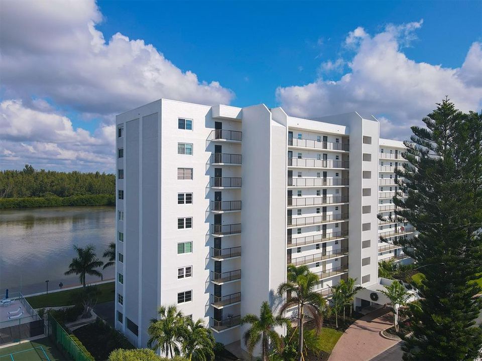 В аренду: $7,000 (2 спален, 2 ванн, 1380 Квадратных фут)