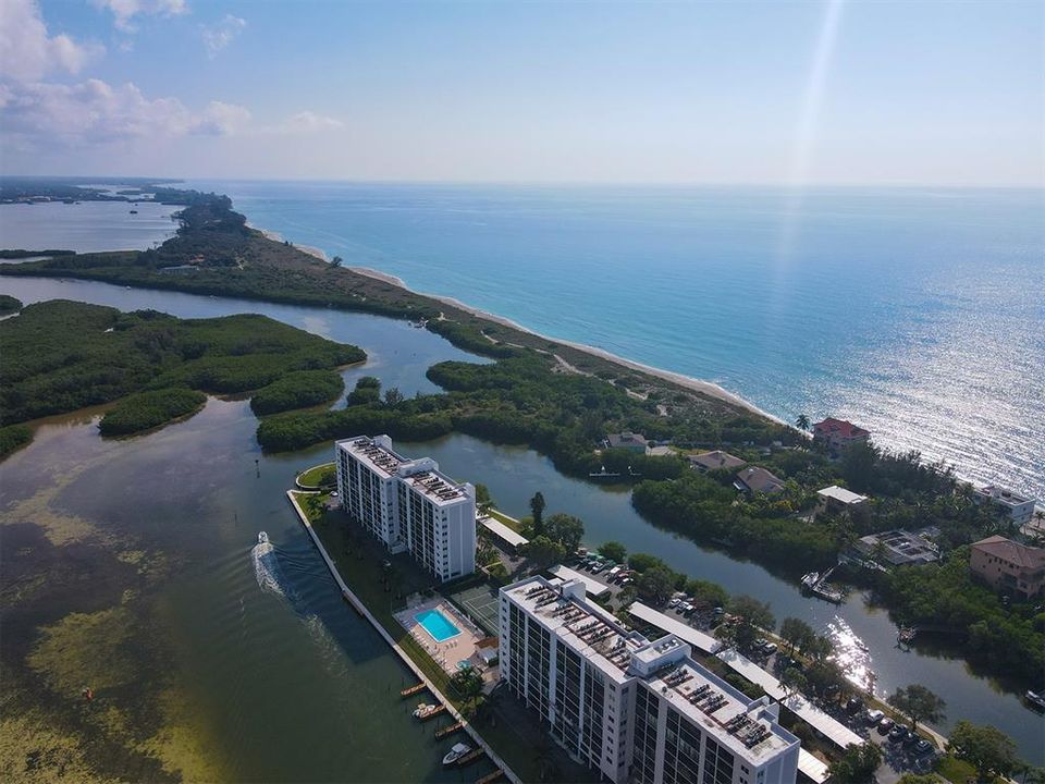 В аренду: $7,000 (2 спален, 2 ванн, 1380 Квадратных фут)