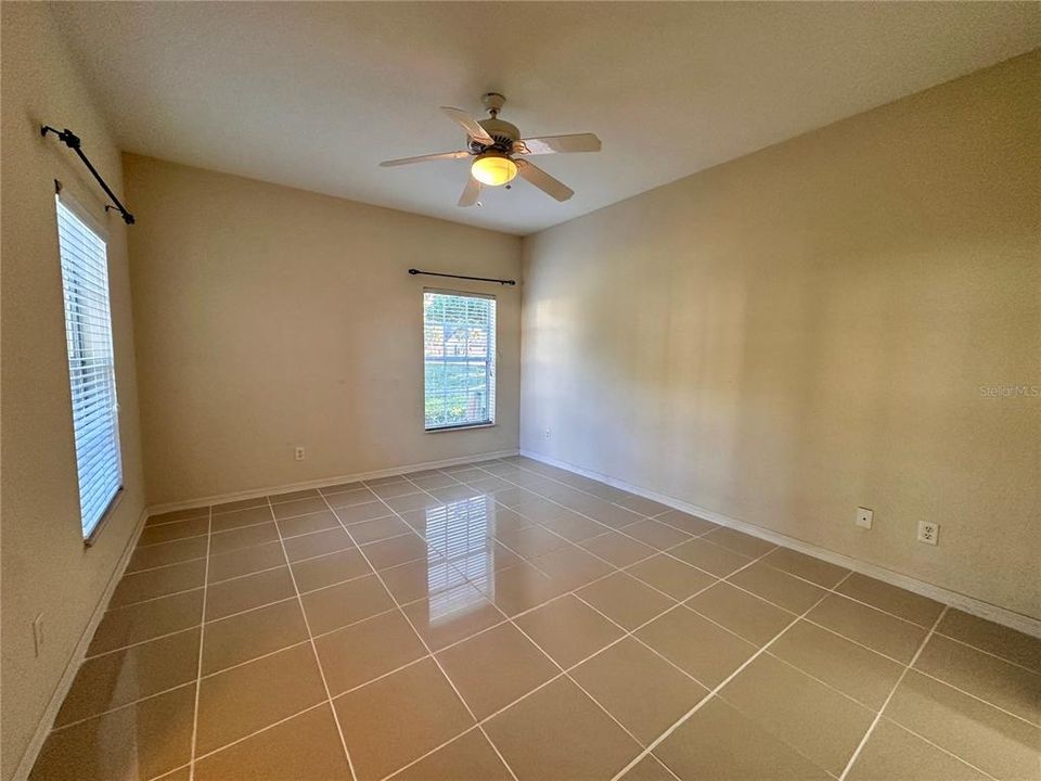For Rent: $1,400 (2 beds, 2 baths, 1017 Square Feet)