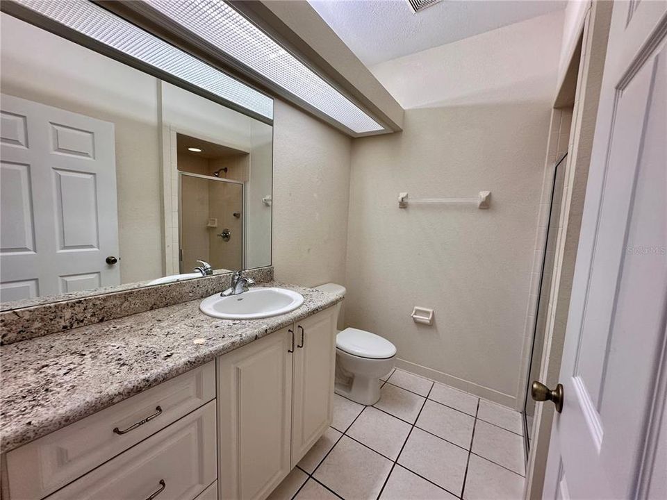 For Rent: $1,400 (2 beds, 2 baths, 1017 Square Feet)