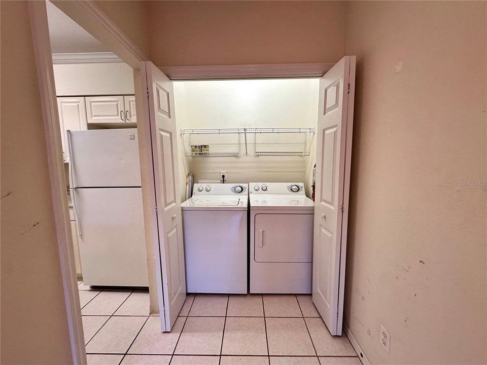 For Rent: $1,400 (2 beds, 2 baths, 1017 Square Feet)
