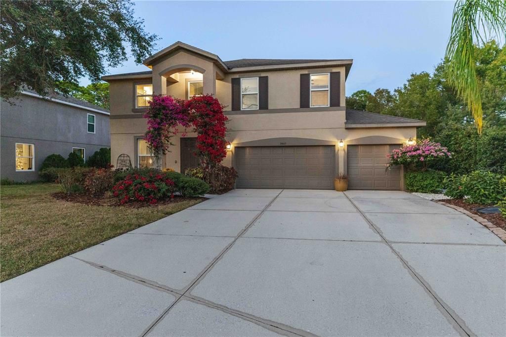 For Sale: $579,000 (4 beds, 3 baths, 3270 Square Feet)