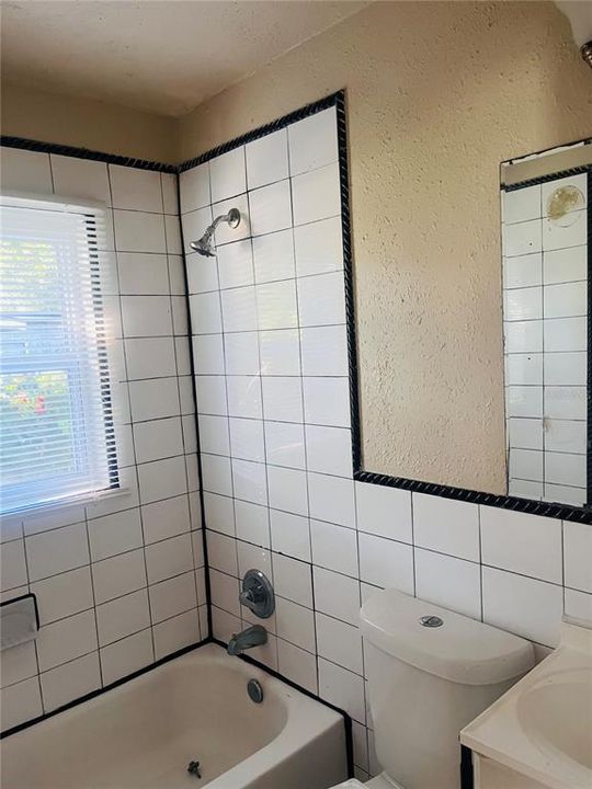 En Renta: $2,000 (3 camas, 1 baños, 910 Pies cuadrados)