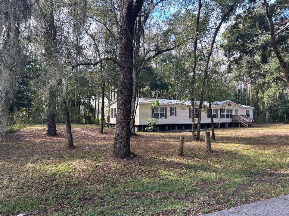 For Sale: $225,000 (4 beds, 2 baths, 2006 Square Feet)