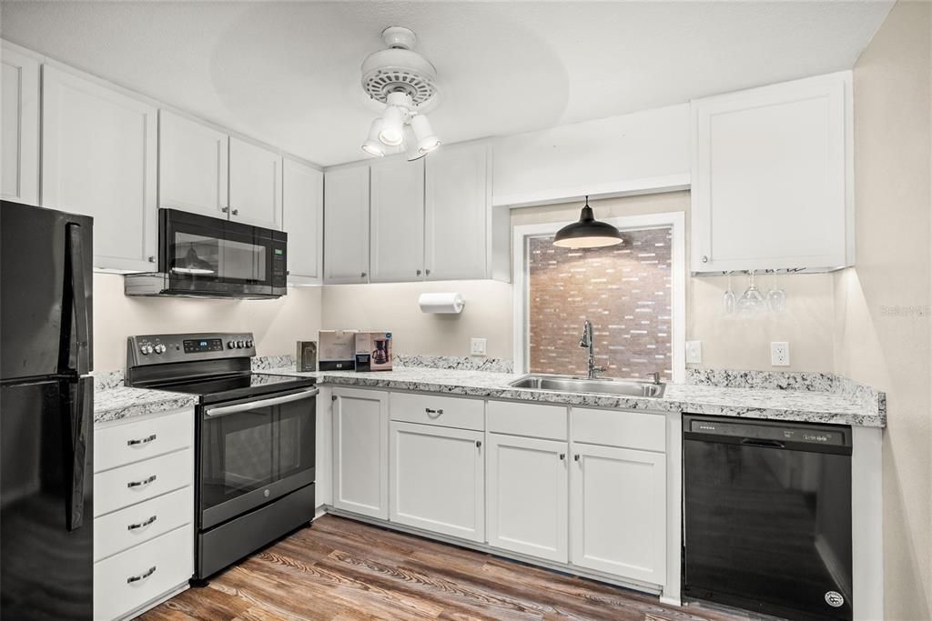 For Sale: $429,000 (3 beds, 2 baths, 1451 Square Feet)