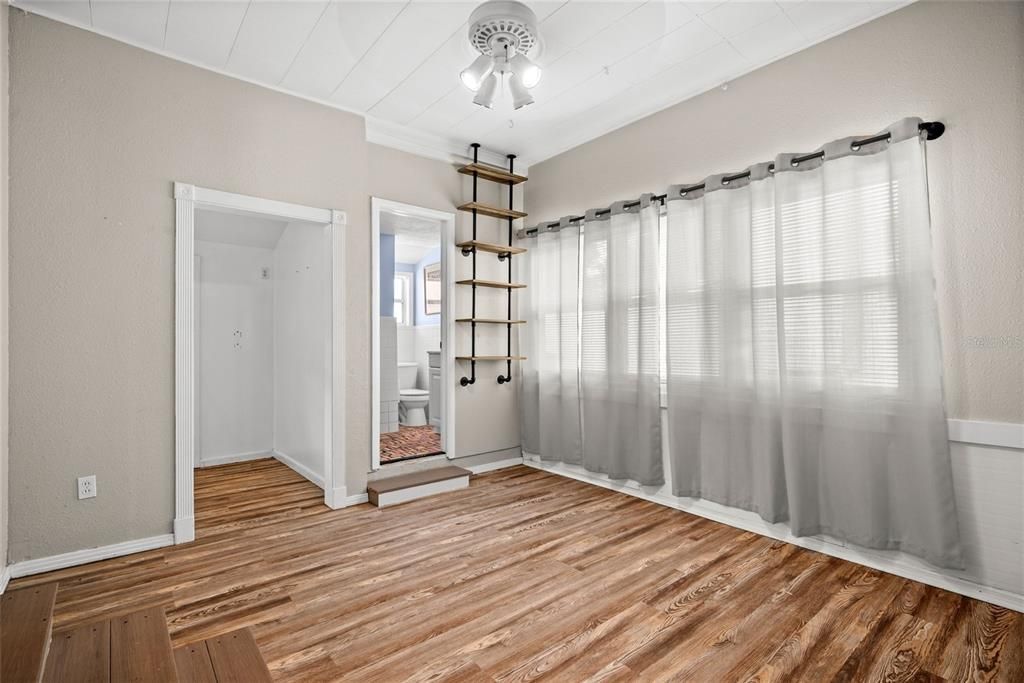 For Sale: $429,000 (3 beds, 2 baths, 1451 Square Feet)