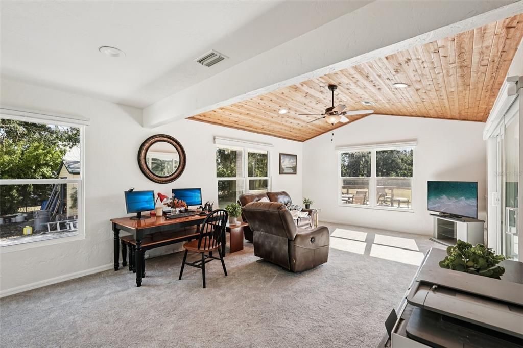 На продажу: $724,500 (3 спален, 2 ванн, 2214 Квадратных фут)