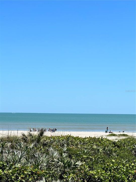 For Rent: $2,500 (1 beds, 1 baths, 703 Square Feet)