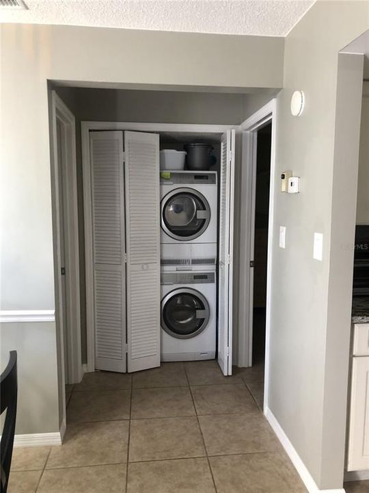For Rent: $2,500 (1 beds, 1 baths, 703 Square Feet)