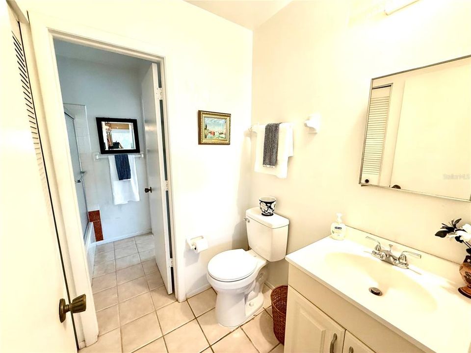 待售: $188,900 (2 贝兹, 2 浴室, 912 平方英尺)