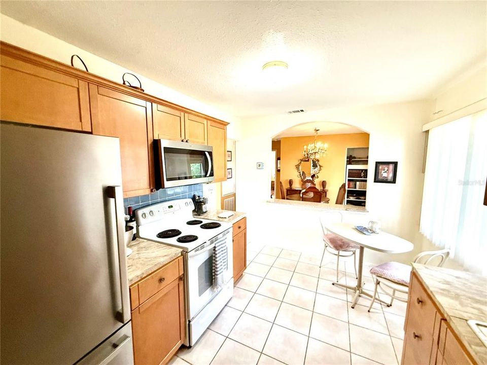 待售: $188,900 (2 贝兹, 2 浴室, 912 平方英尺)