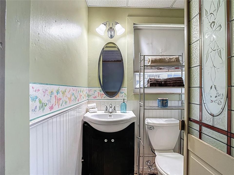 На продажу: $379,900 (3 спален, 2 ванн, 1366 Квадратных фут)