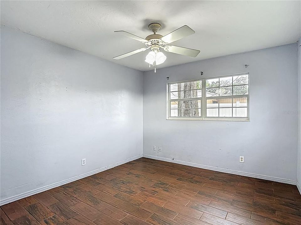 На продажу: $379,900 (3 спален, 2 ванн, 1366 Квадратных фут)