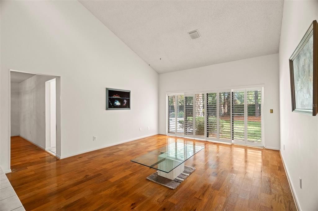 На продажу: $525,000 (3 спален, 2 ванн, 1965 Квадратных фут)