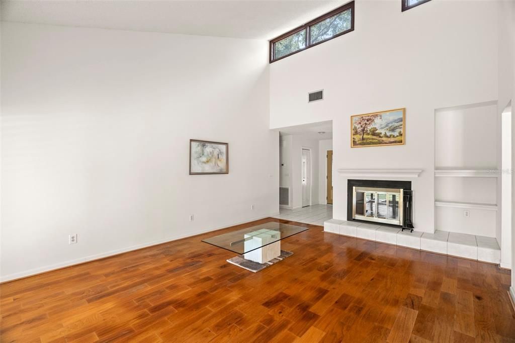 На продажу: $525,000 (3 спален, 2 ванн, 1965 Квадратных фут)